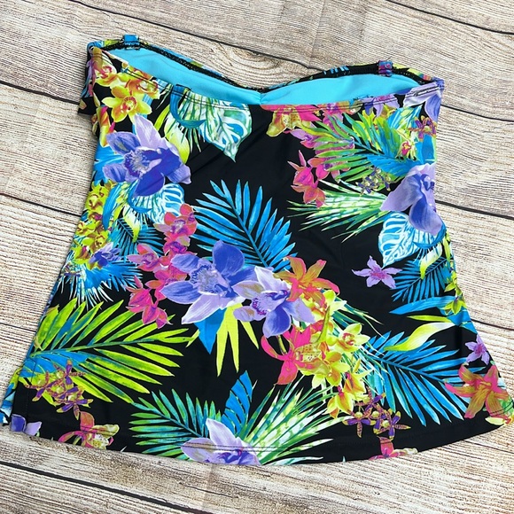 Island Escape Montage Gardens Floral Strapless Tankini Swim Top - Picture 2 of 6